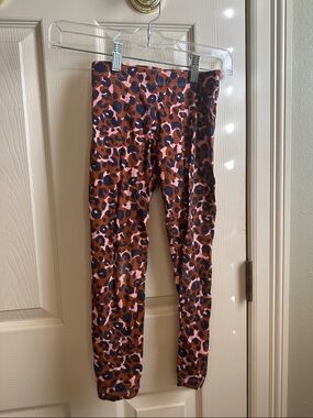 Cat & Jack Girls Rust Pink and Black Leopard Print Leggings